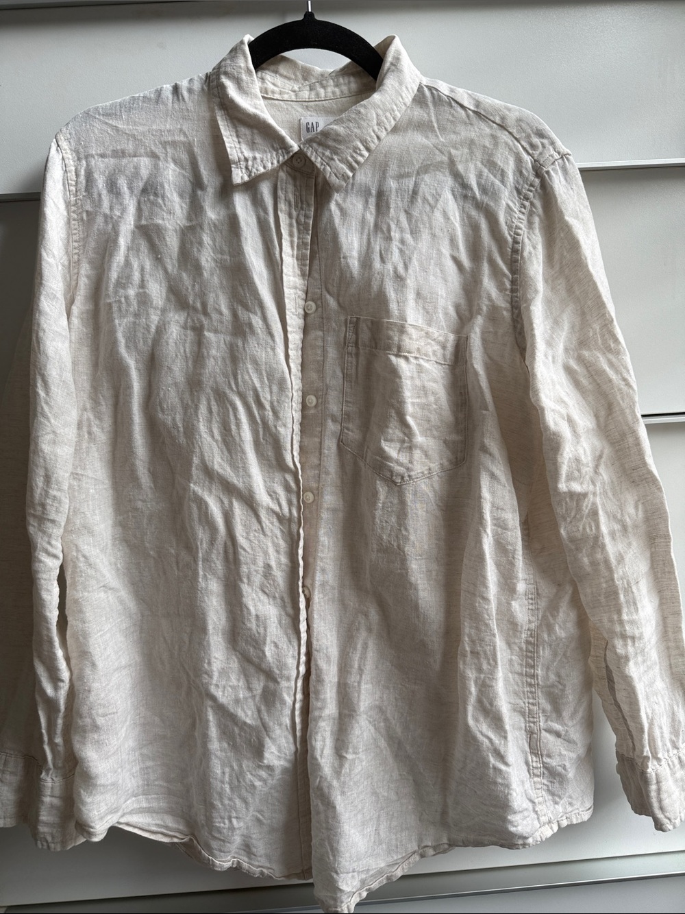 GAP Women's Linen Button-Down Shirt in Soft Cream